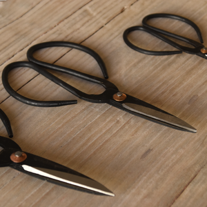 Vintage Style Metal Scissors