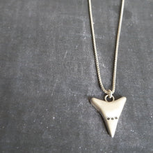 Load image into Gallery viewer, Silver Shark Tooth Necklace with 3 Black Tiny Diamonds
